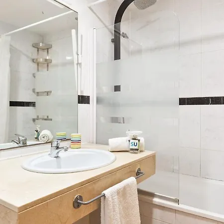 Stay U-Nique Apartments Bonsoms Дом отдыха Барселона